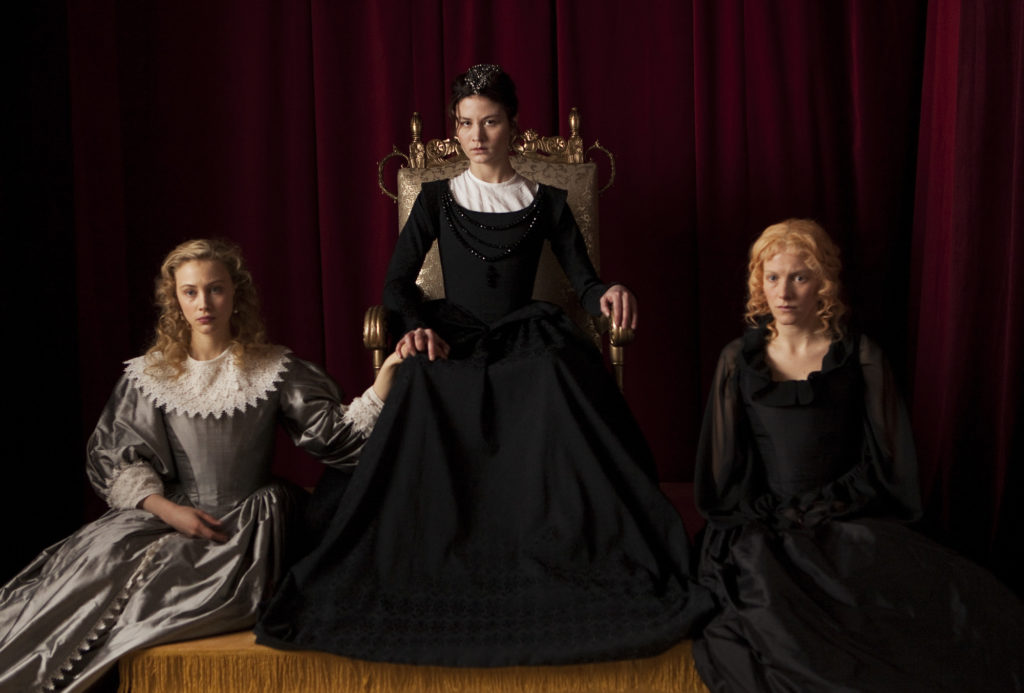 Kristina_throne_w_Ebba_Erika